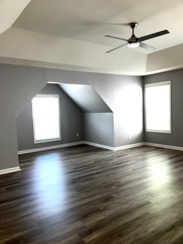 Building Photo - 25 Brookvalley Ct W