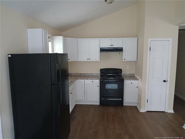 Building Photo - 3934 Village Dr