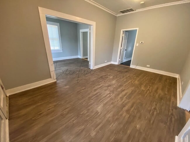 Building Photo - Fully Renovated Historic Home in Downtown Lake Charles