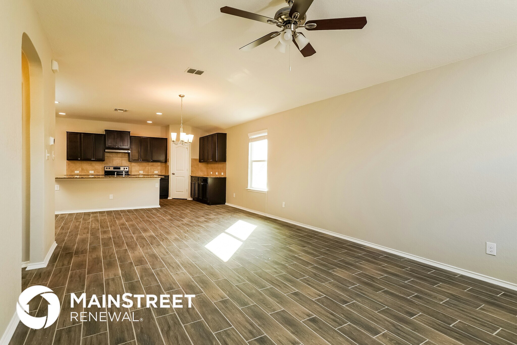 Building Photo - 1723 Aspen Silver