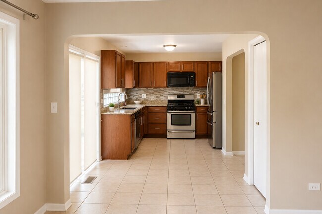 Building Photo - 34191 Horseshoe Ln
