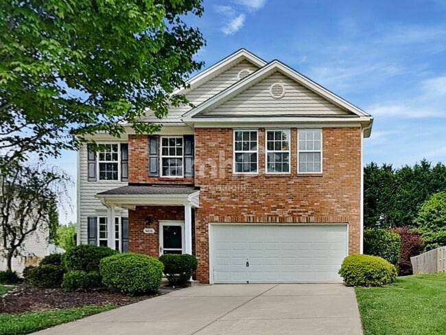 Building Photo - 6016 Glen Way Dr