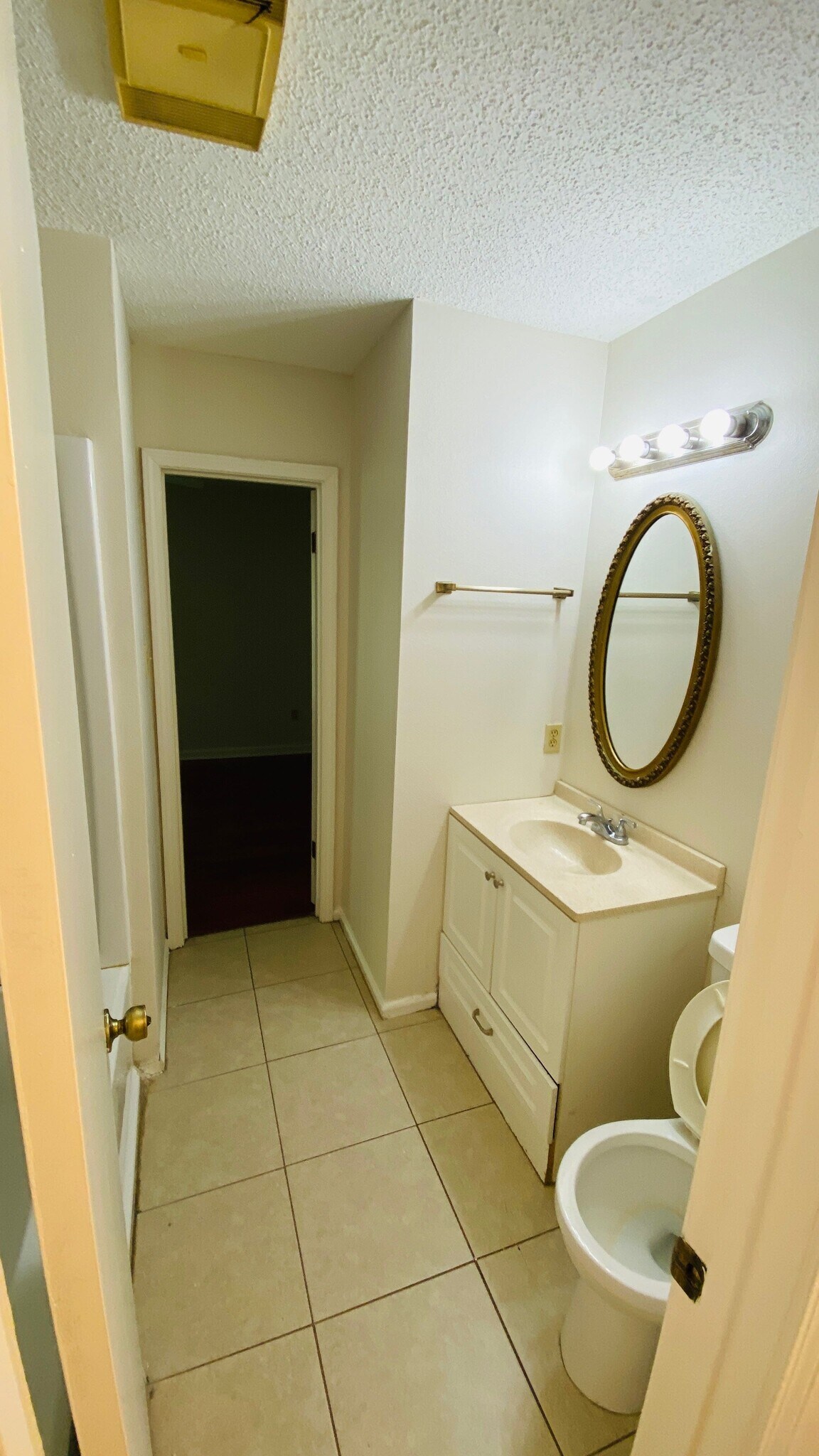 Building Photo - 14722 Hooper Rd