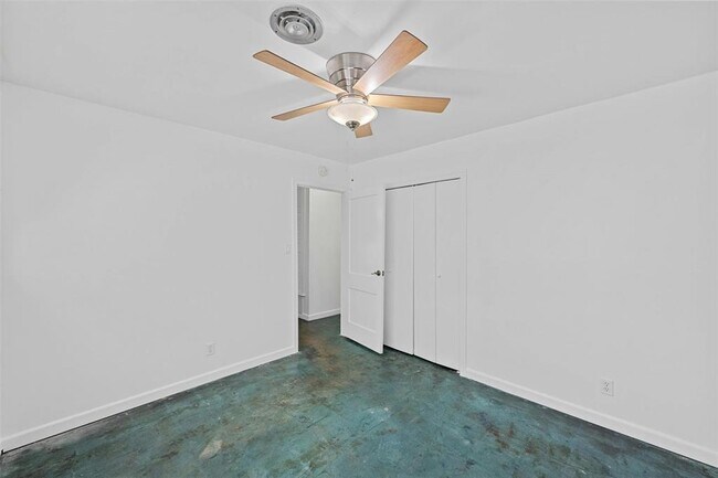 Building Photo - 1504 Braes Ridge Dr