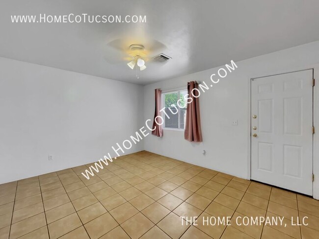 Building Photo - 428 E Geronimo Bluff Loop