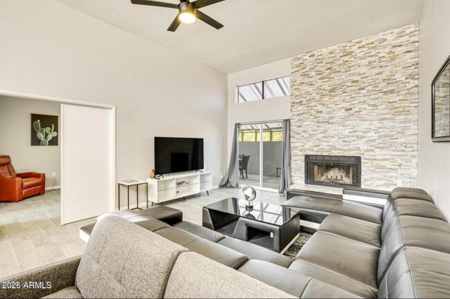 Building Photo - 14236 N 23rd St