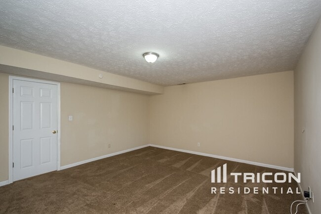 Building Photo - 1278 Lynx Ct