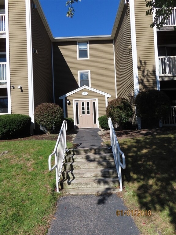 Building Photo - 3 Marc Dr