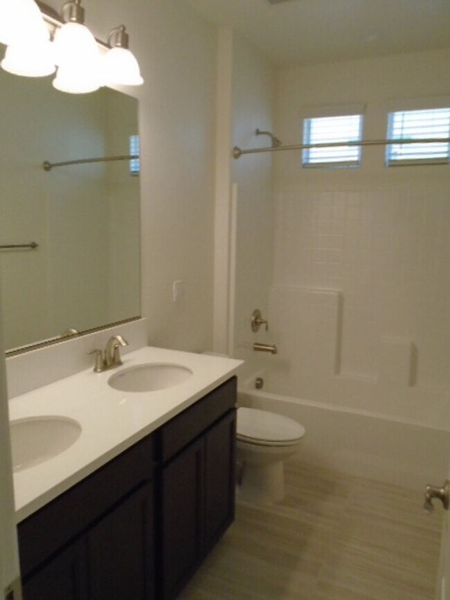 Building Photo - NEWER HOME IN LINCOLN OFF TWELVE BRIDGES!!