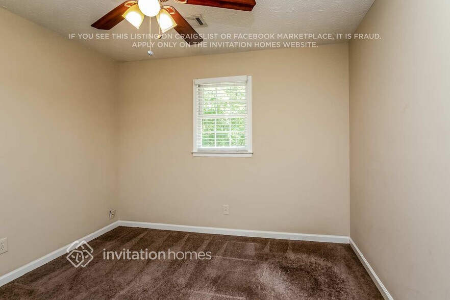 Building Photo - 2710 Old Ivy Ct NE