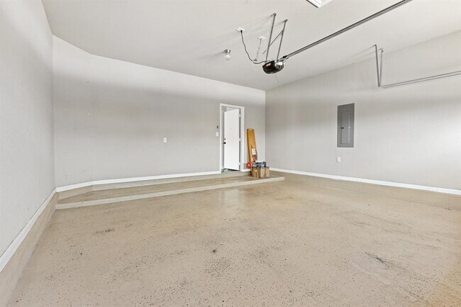 Building Photo - 506 Hummingbird Ln