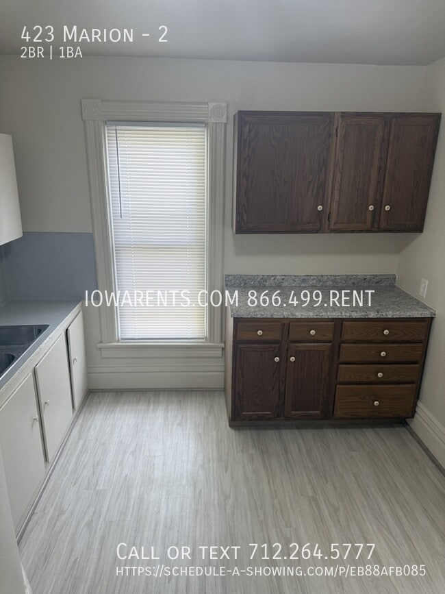 Building Photo - 423 Marion-2