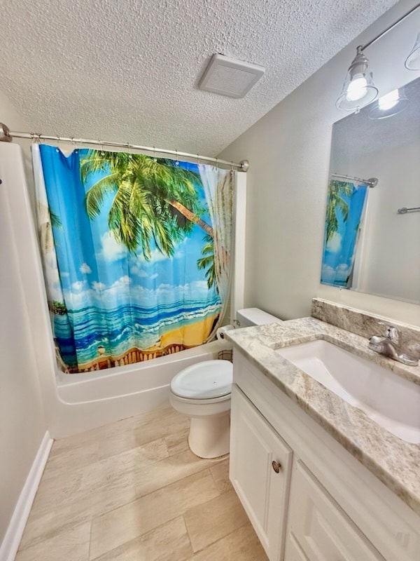 Building Photo - 308 Miracle Strip Pkwy SW