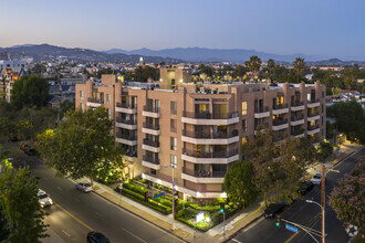 Building Photo - Chelsea Court Apartments