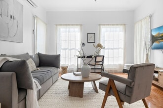 Building Photo - 163 Silver Lake Rd