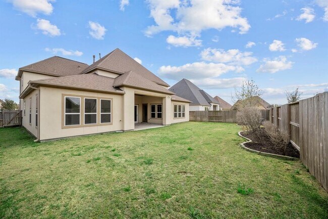 Building Photo - 9814 Carver Dr