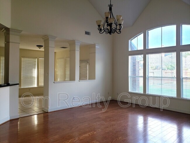 Building Photo - 5319 Ashley Way Ct