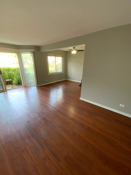 Building Photo - 3108 Roberts Dr