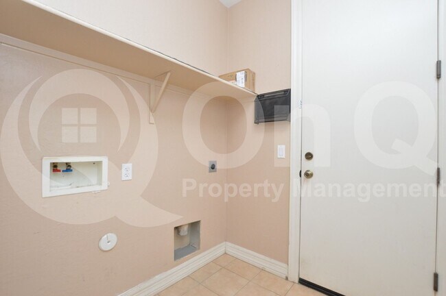 Building Photo - 4235 S Rock St