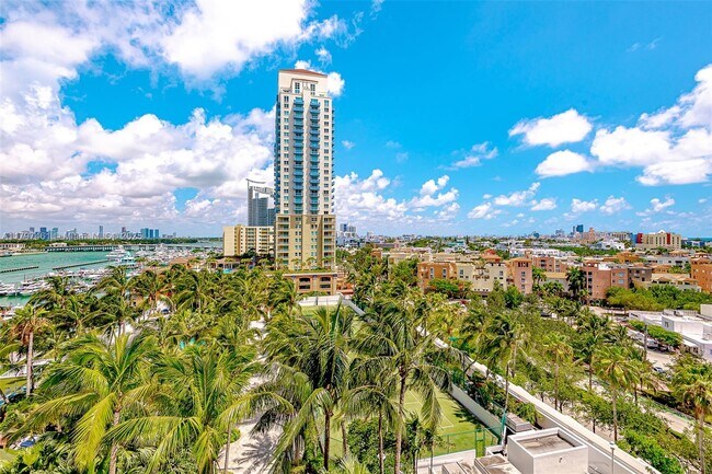 Building Photo - 1000 South Pointe Dr