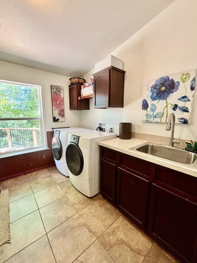 Building Photo - 12396 Mystic Mine Ct