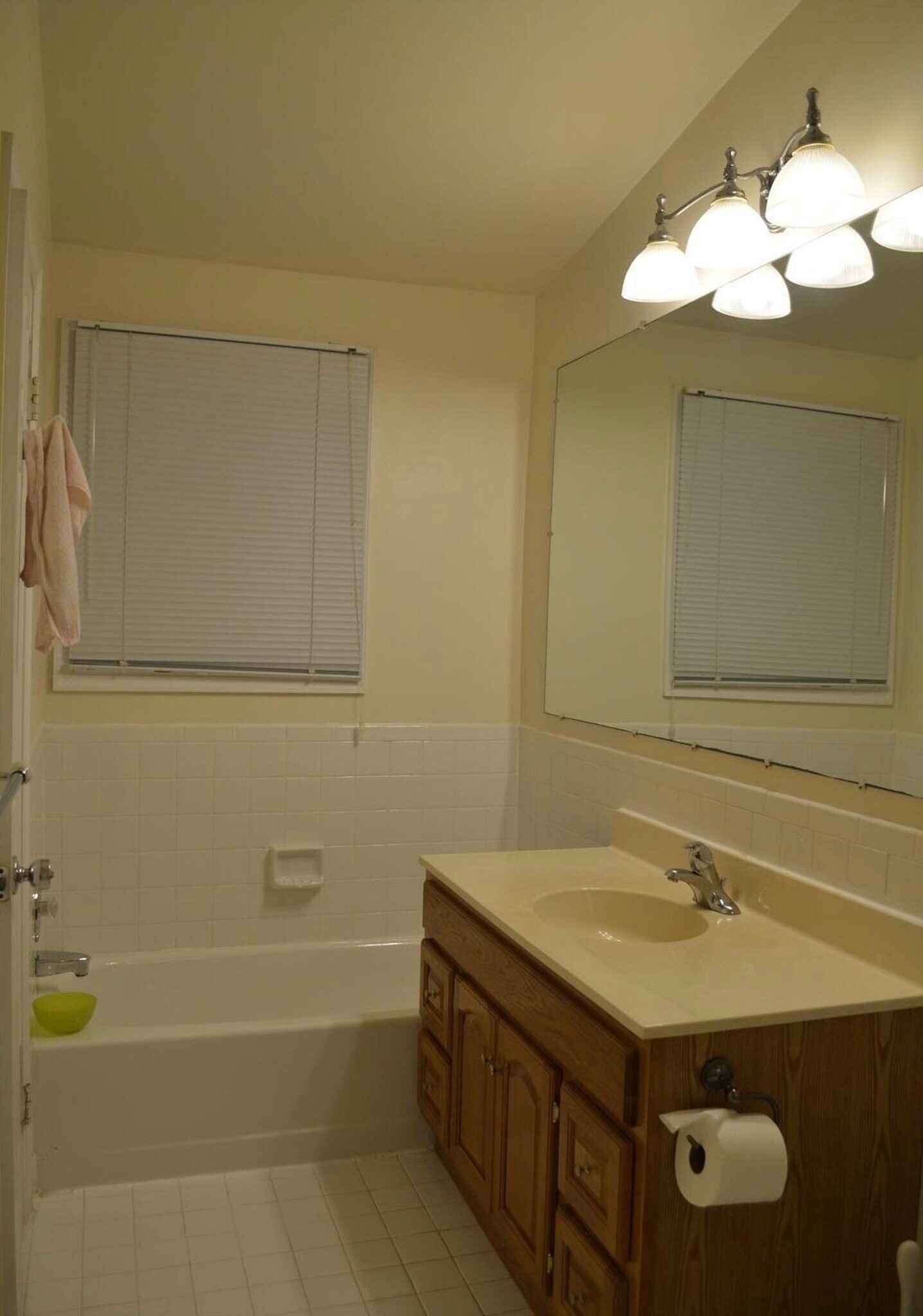 2nd floor master bathroom - 17129 Briardale Rd