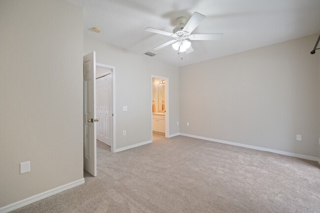 Building Photo - 18505 Pebble Lake Ct