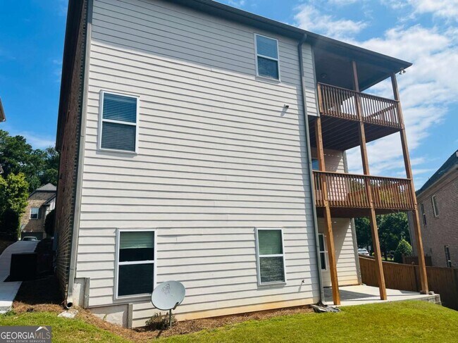 Building Photo - 10012 Parc Sky Cir