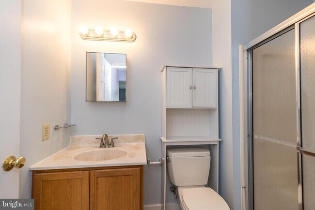 Building Photo - 129 Horseshoe Dr