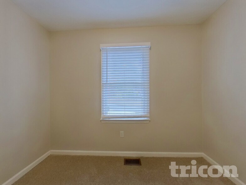 Building Photo - 1753 Independence Dr