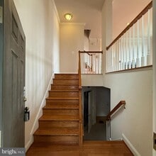 Building Photo - 7200 Phelps Hill Ct