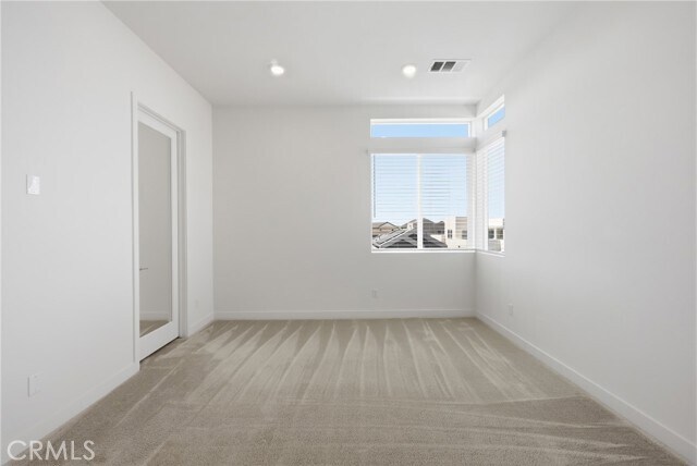 Building Photo - 158 Restore