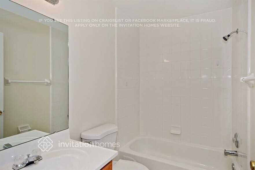 Building Photo - 10814 Crescendo Loop