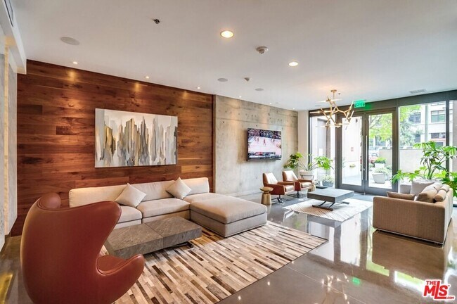 Building Photo - 1111 S Grand Ave