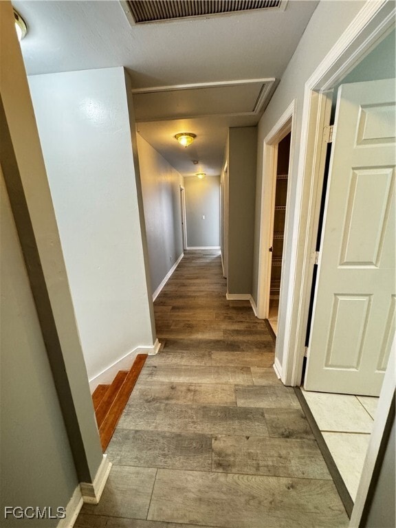 Building Photo - 2021 Wells Ave