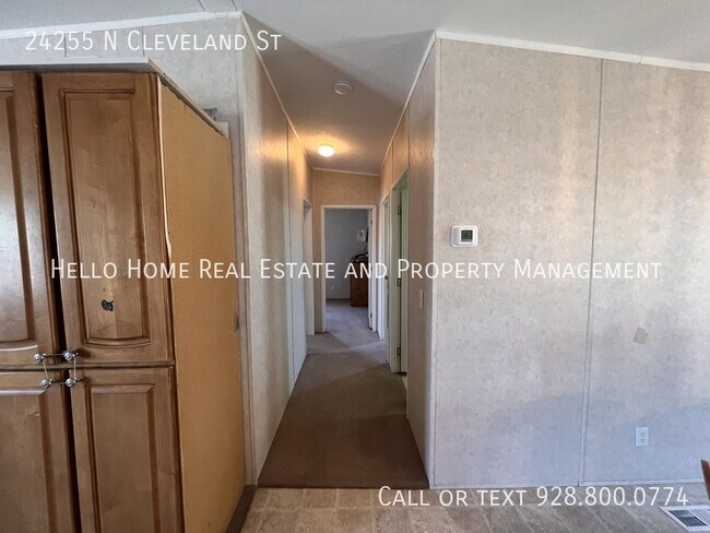 Building Photo - 24255 N Cleveland St