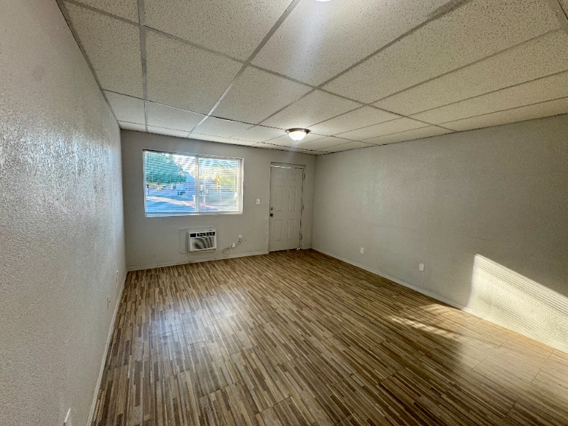 Building Photo - 43 N Harris Dr