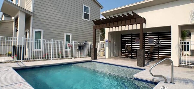 Pool Area View. - Villas Turqueza Luxury Townhomes Phase 2