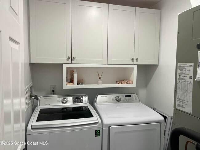 Building Photo - 3230 Sand Dunes Ct