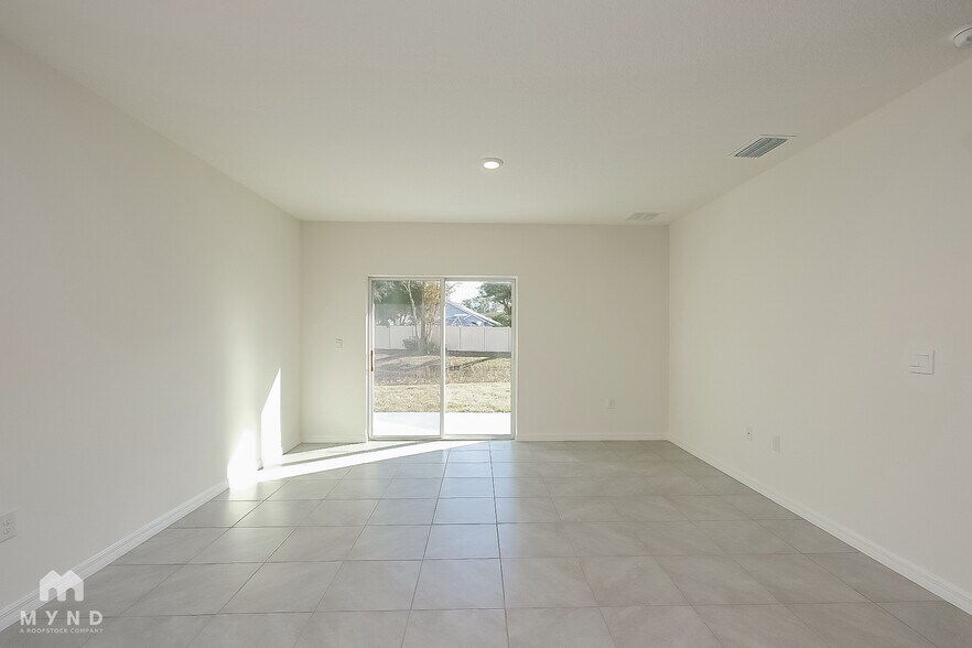 Building Photo - 7560 Cypress Walk Dr