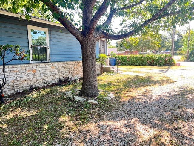 Building Photo - 1114 Tillery St