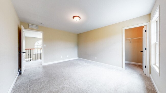 Building Photo - 802 Urton Woods Way