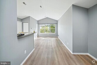 Building Photo - 18500 Boysenberry Dr
