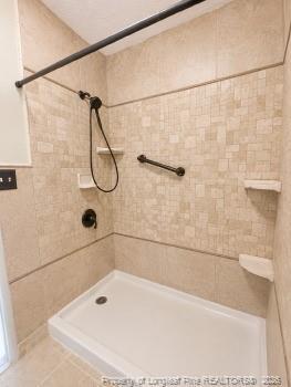 Building Photo - 1228 Bromley Dr