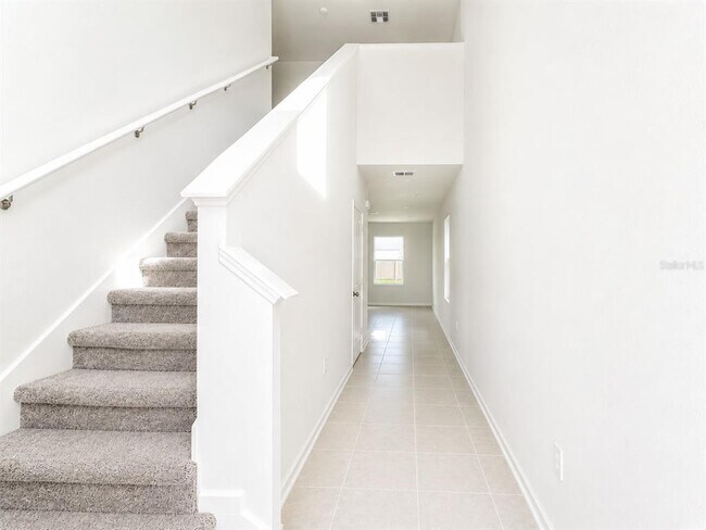 Building Photo - 2420 Bluestone Rd