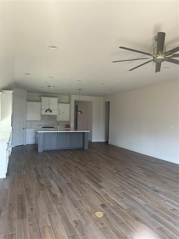 Building Photo - 3020 Peartree Ln