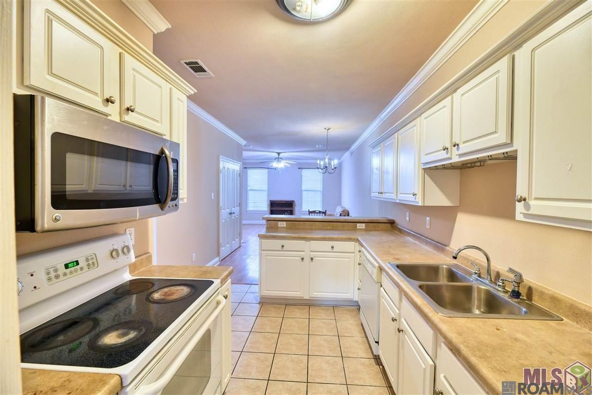 Building Photo - 5112 Arlington Ct