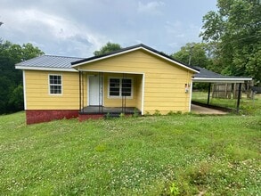 Building Photo - 2721 Simpson St