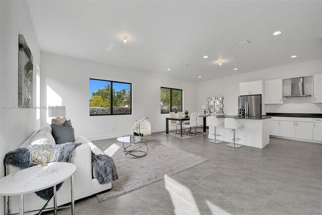 Building Photo - 13145 Addilyn Ct