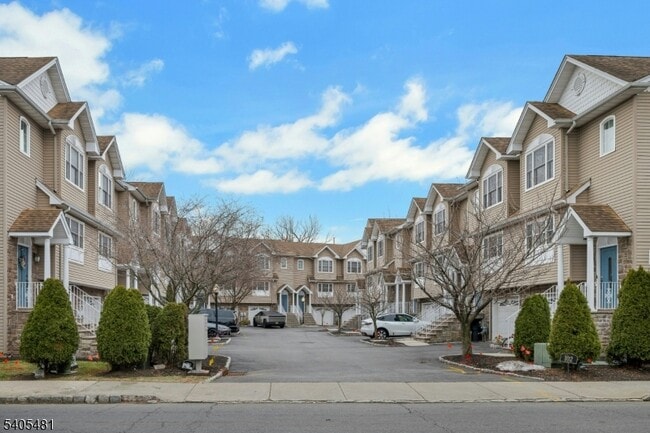 Building Photo - 102 Montgomery St